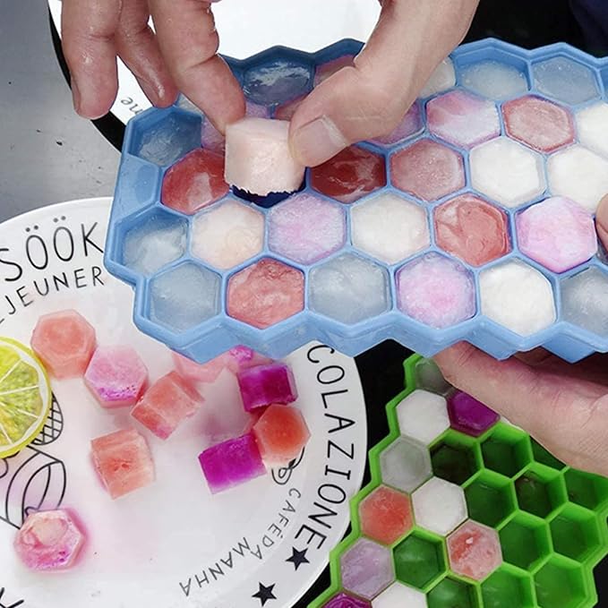 2 Pack Honeycomb Ice Cube Trays - Image 7