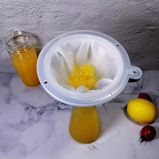 Kitchen Funnel with Strainer and 200 Fine Mesh Filter, 5 Inch Food Grade 18/8 - Image 9