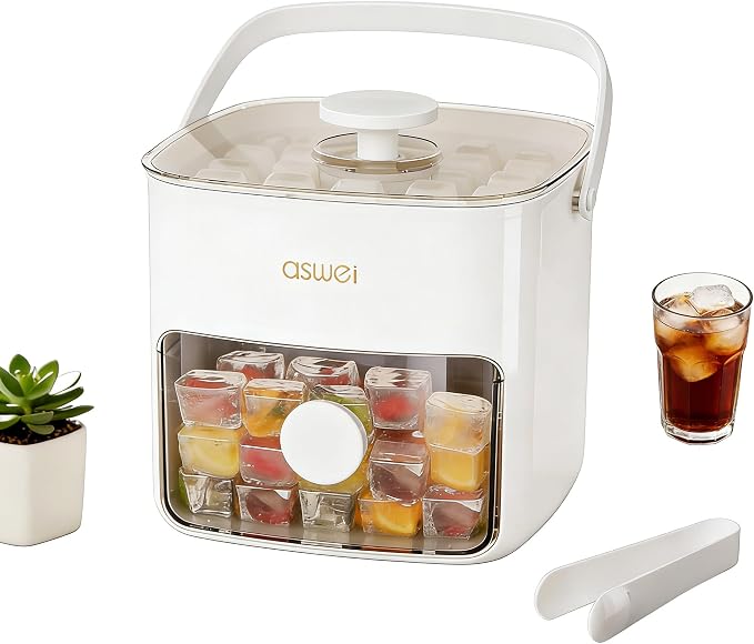 Plastic Ice Cube Trays with Bin and Scoop by AUZUX