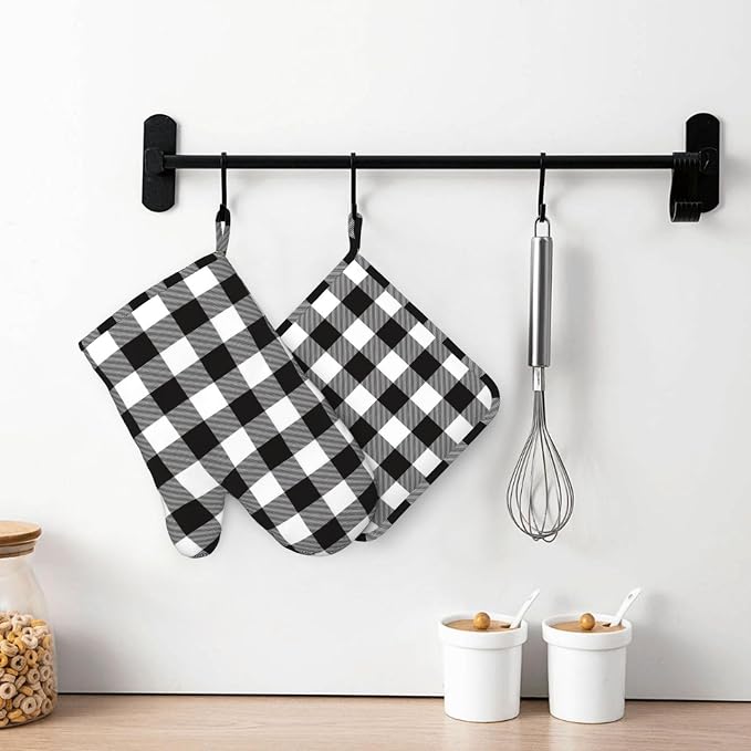 Buffalo Plaid Black and White Oven Mitts and Pot Holders Set - Image 7