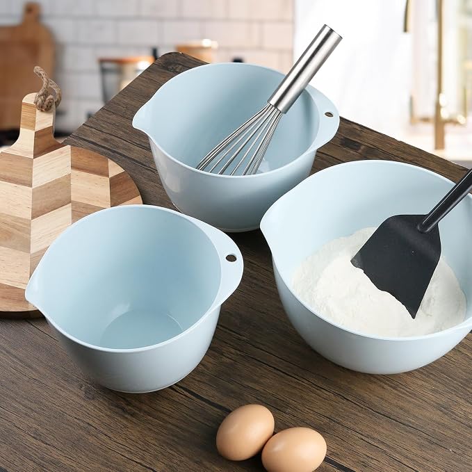 3 Plastic Mixing Bowls with Lids, Pour Spout, TPR Bottom, Mixing Bowl Set - Image 5