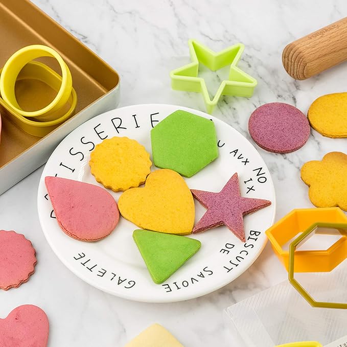XIPEGPA 12PCS Color Plastic Cookie Cutters Heart Star Triangle - Image 5