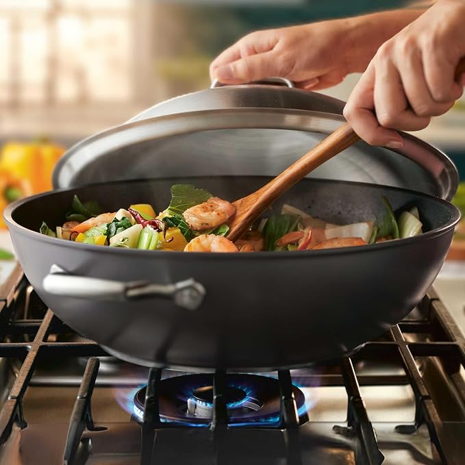 Anolon Accolade Forged Hard Anodized Nonstick Wok / Stir Fry Pan - Image 2