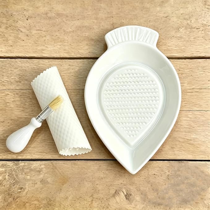 Ceramic Grater Plate for Ginger, Vegetables and Fruits in Kitchen, Carrot-shaped - Image 2