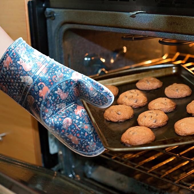 Oven Mitts Set of 2 with Transparent Clear Silicone Shell and Nice cat Printing - Image 3