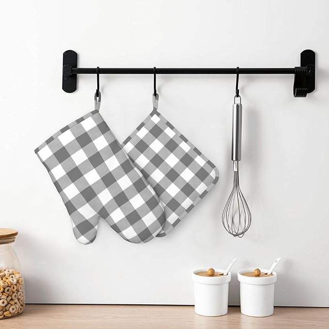 Buffalo Plaid White and Grey Oven Mitts and Pot Holders Set - Image 7