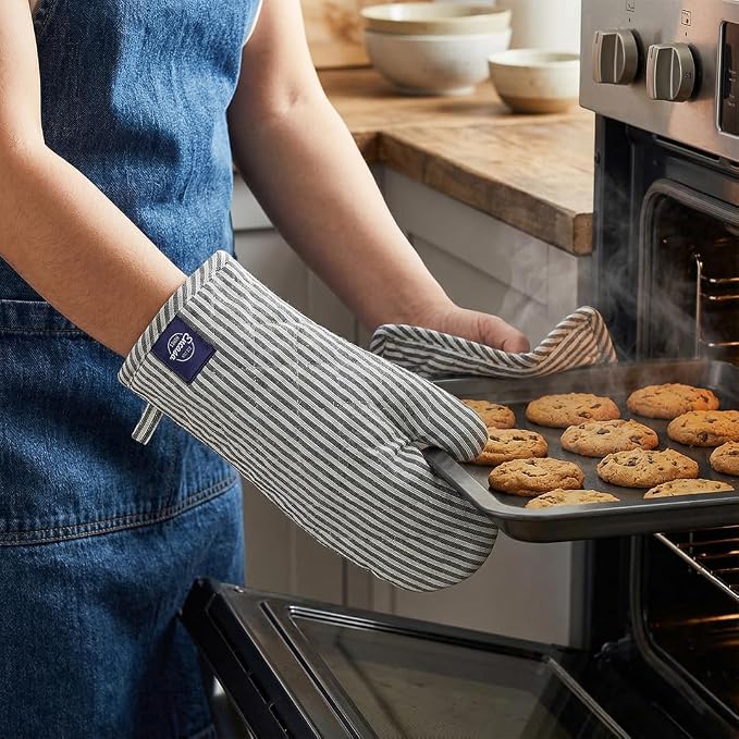 Encasa XO Heat Resistant 100% Cotton Oven Glove & Potholder Set - Image 7