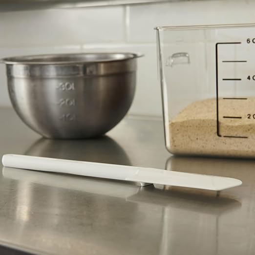 Rubbermaid Commercial Products Scraper Spatula/Food Scraper 13.5-Inch - Image 4