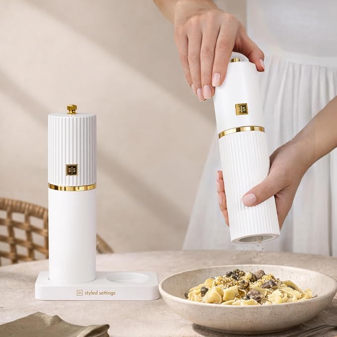 Wooden Salt and Pepper Grinder Set – Refillable Manual Salt and Pepper Mills - Image 7