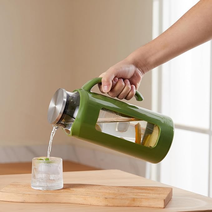 Delove Glass Pitcher with Lid & Shatterproof Shell – Heat-Resistant - Image 7