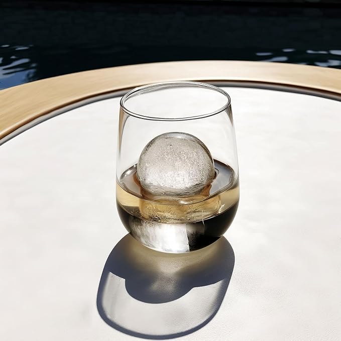 Ball Ice Cube Tray and Big Ice Cube Molds - Image 9