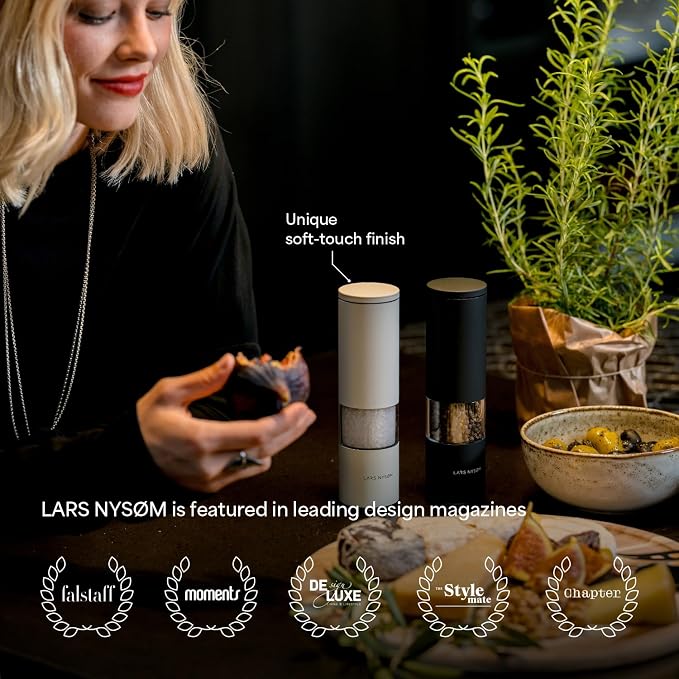 LARS NYSØM Salt and Pepper Grinder Set Manual, Stainless Steel Salt and Pepper - Image 4