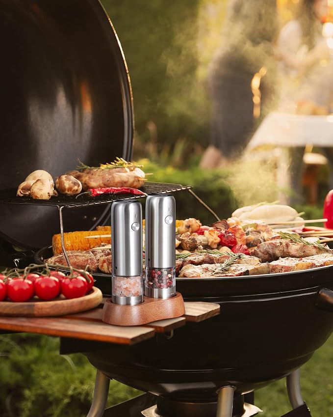 FORLIM Mini Electric Salt and Pepper Grinder Set - Image 9