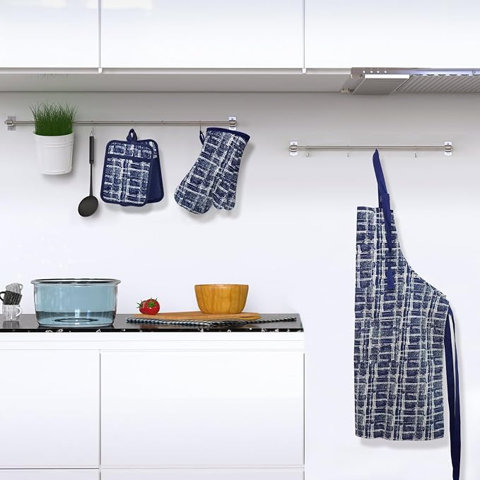 Alselo Oven Mitts and Pot Holders - Image 9