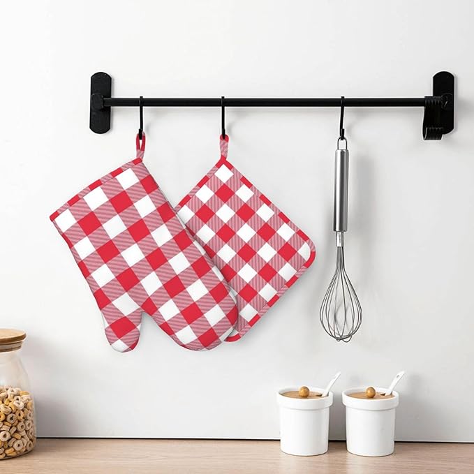 Red and White Checkered Oven Mitts and Pot Holders Set - Image 7