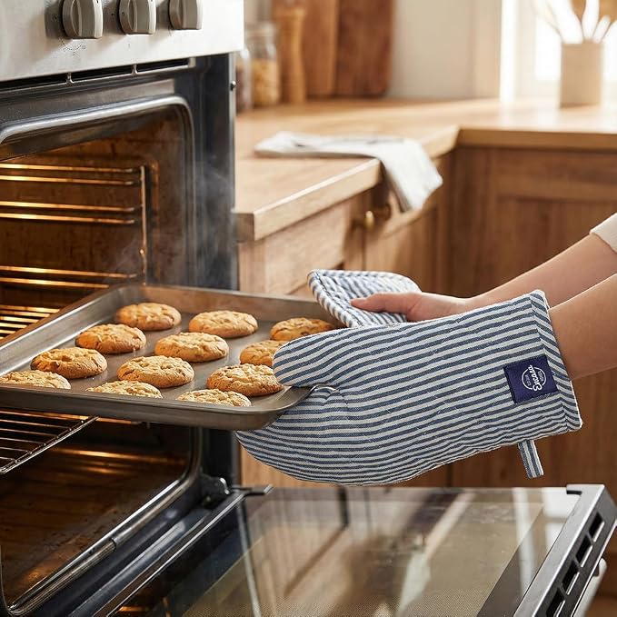 Encasa XO Heat Resistant 100% Cotton Oven Glove & Potholder Set - Image 7