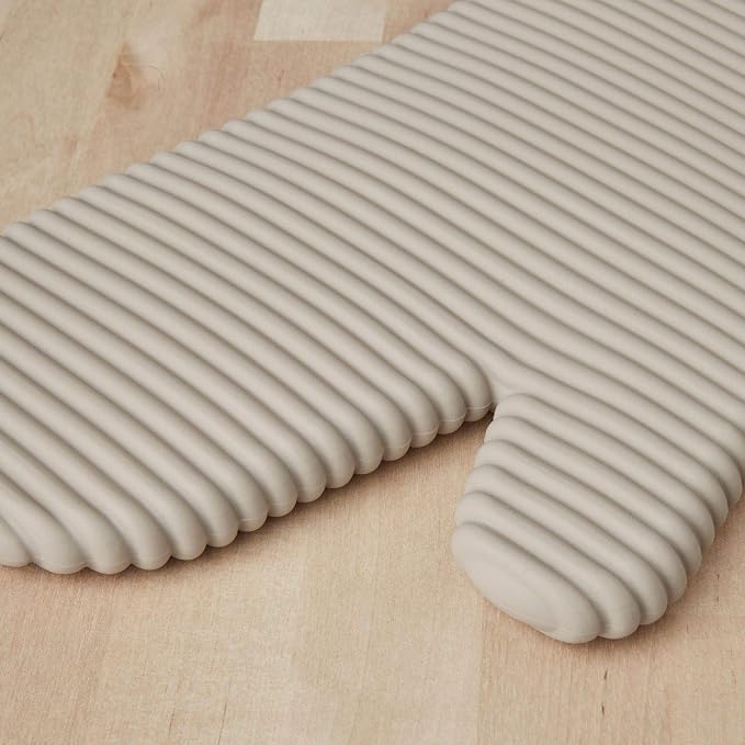 KITCHENAID Ribbed Soft Silicone Oven Mitt 2-Pack Set - Image 3