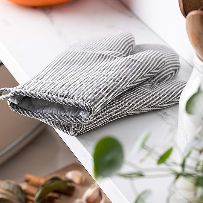 4Pcs Oven Mitts and Pot Holders, Heat Resistant Oven Mitts Set - Image 7