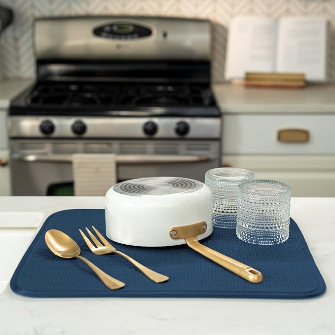 S&T INC. Dish Drying Mat, 16” x 18”, Absorbent Microfiber Kitchen Counter Mat - Image 4