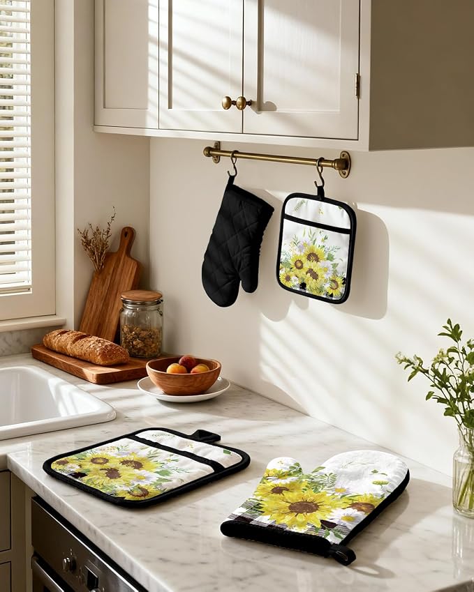Miss Adola Cotton Oven Mitts and Pot Holders Sets - Image 2
