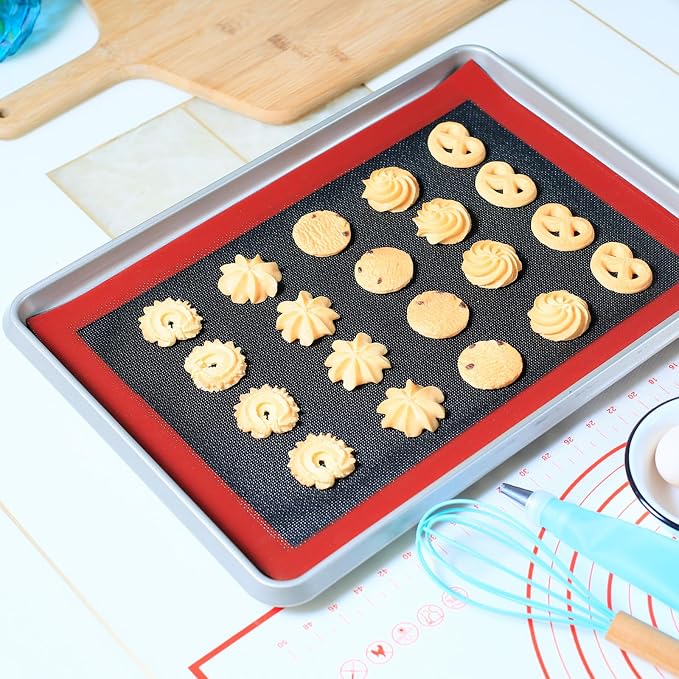 Silicone Baking Mat with Microperforated, Reusable Air Mesh Silicone Mat - Image 4
