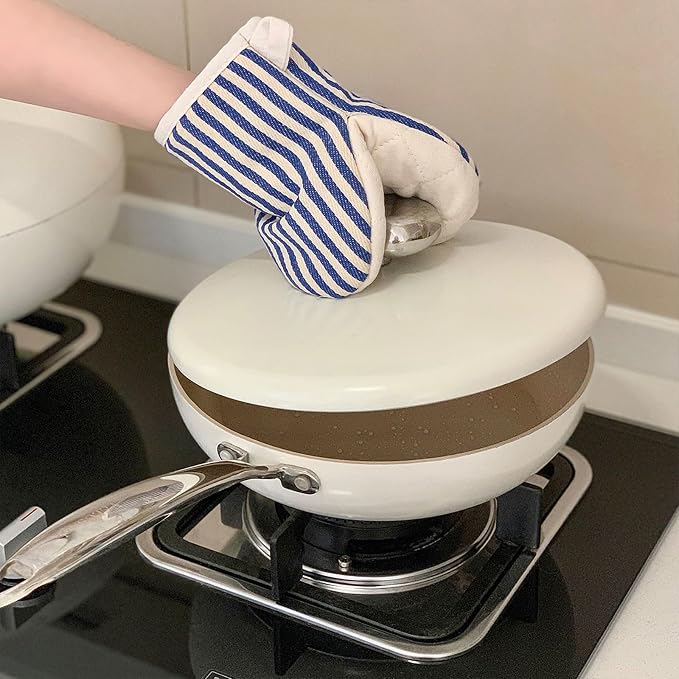 1 Pair Mini Oven Mitts, High Heat Resistant Oven Gloves, Kitchen Short Oven Mit - Image 4