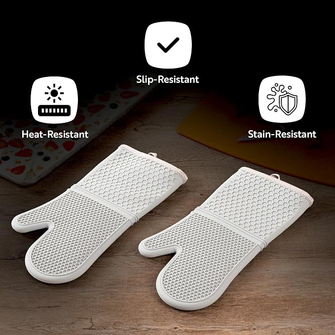 Restaurantware Comfy Grip 4.3 x 3.5 x 4.2 Inch Mini Oven Mitt Pot Holders 1 - Image 4