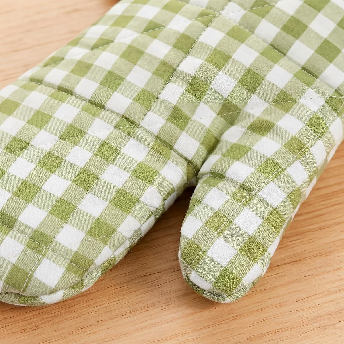 Twistover Ruffle Gingham Oven Mitts 2-Pack Set, Green, 7"x13"