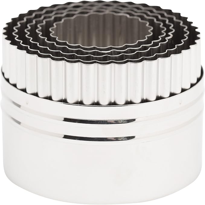 Ateco Double Sided Small Round Cutters in Graduated Sizes, Fluted & Plain Edges by Ateco