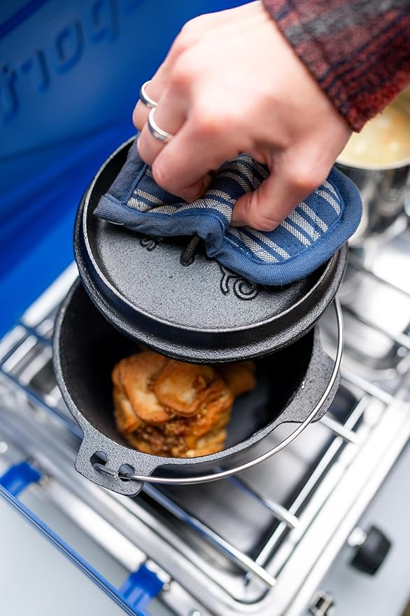 Stansport Pre-Seasoned Cast Iron Dutch Oven - Image 4