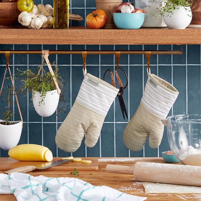 KitchenAid Albany Oven Mitt 2-Pack Set - Image 2