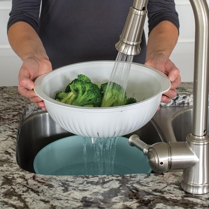 Nordic Ware 2-in-1 Colander Bowl Set - Image 6