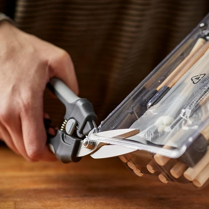 Fiskars Everyday Package Opener, Heavy-Duty Sharp Blades, Clamshell & Zip Tie - Image 7