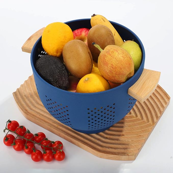 Metal Colander with Wood Handle, 5.5 Quart Powder Coated Steel Large Kitchen - Image 6