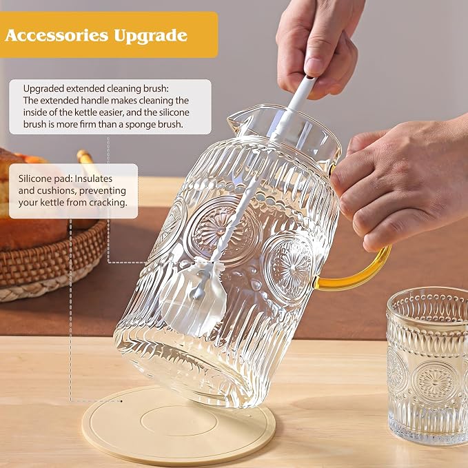 2 Pack Vintage Glass Pitchers - Image 5