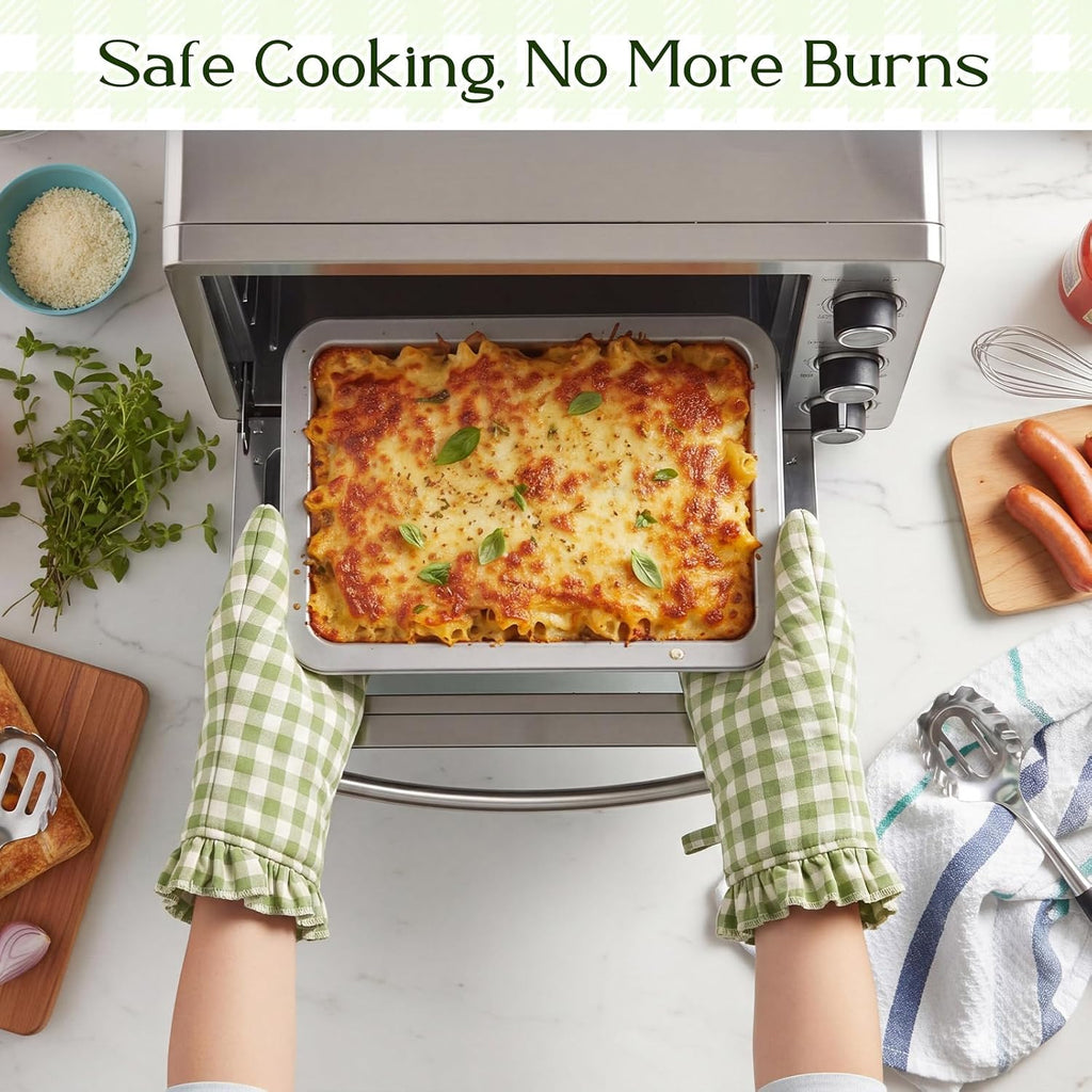 Twistover Ruffle Gingham Oven Mitts 2-Pack Set, Green, 7"x13"
