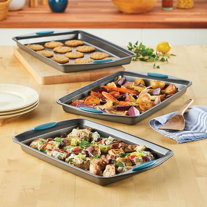 Rachael Ray Bakeware Nonstick Cookie Pan Set - Image 2