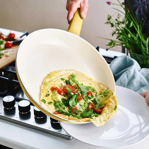 GreenLife Nonstick 8" Frying Pan Skillet, Non-Toxic PFAS-Free Ceramic Nonstick - Image 2