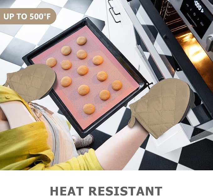 1 Pair Short Oven Mitts - Image 2