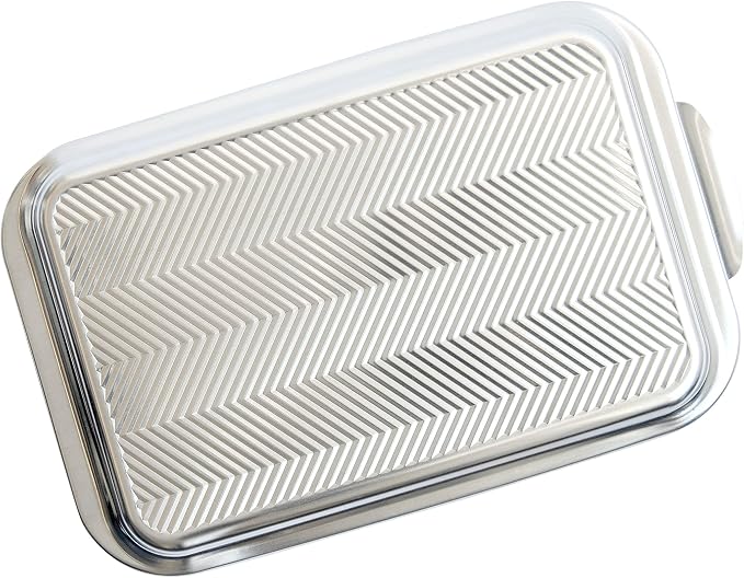 Nordic Ware 9x13 with Prism Metal Lid - Image 5