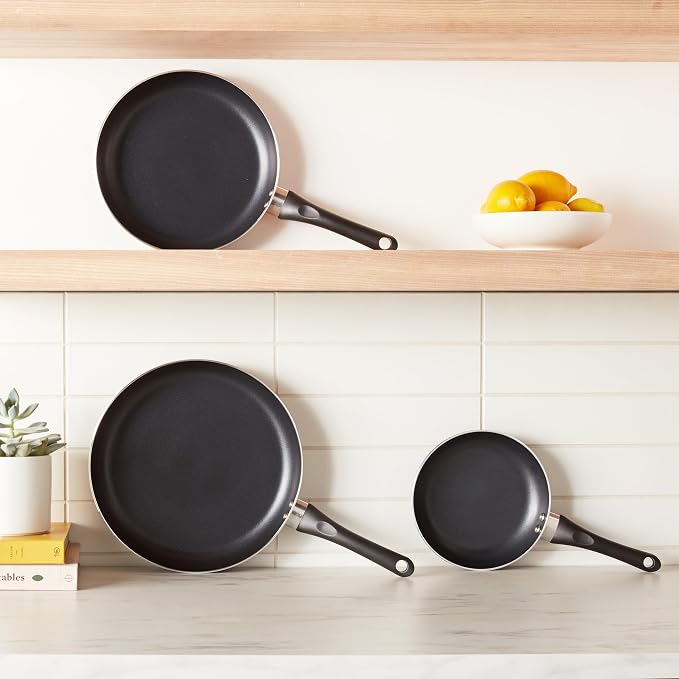 Amazon Basics Non-Stick 3-Piece Frying Pan Set - Image 3