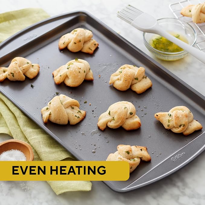 Wilton Perfect Results Nonstick Medium 15 x 10 in Cookie Baking Sheets Set - Image 3