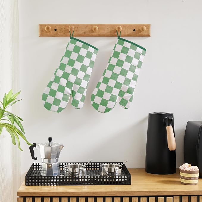 Ohocut Green Checkered Oven Mitts Heat Resistant, Vintage Retro Checkerboard - Image 4