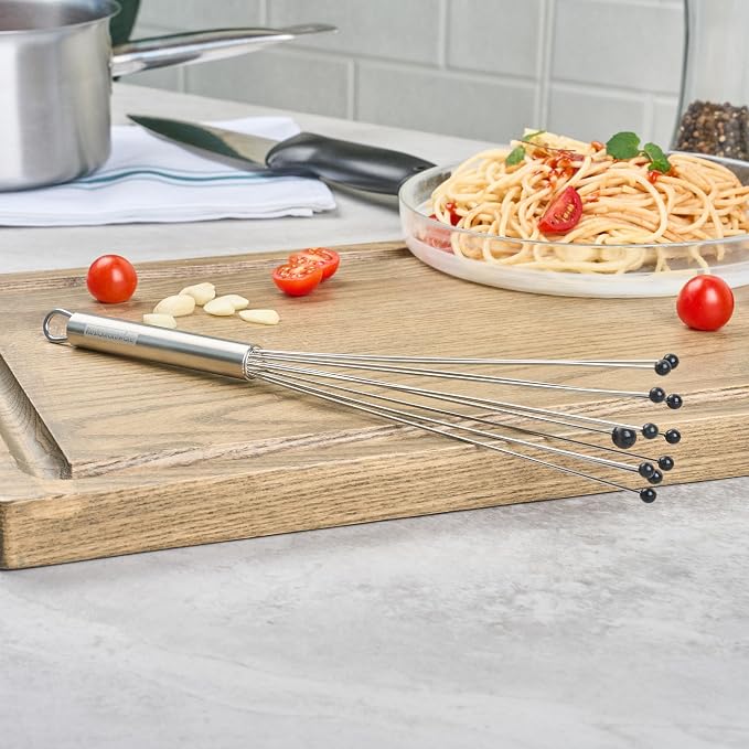 Restaurantware 12.5 in Stainless Steel Ball Whisk - Image 8