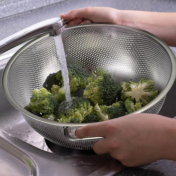 Bokon 3 Pcs Stainless Steel Colander Set Colander Bowl and Sieves 1/3/5 Quart - Image 5