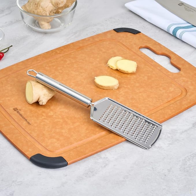 Restaurantware-German Standard Fine Handheld Graters, 24 Flat Cheese Graters - Image 4