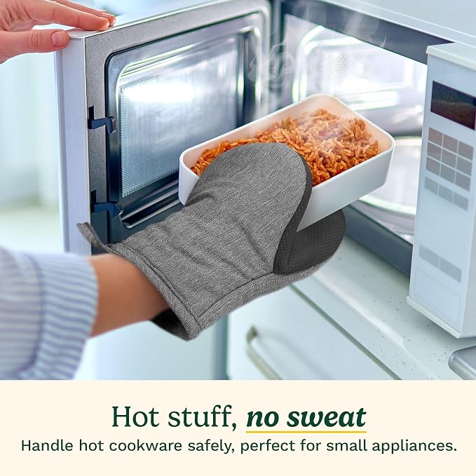 Cuisinart Mini Oven Mitts – 5.5” x 7” Heat-Resistant Kitchen Mitts - Image 2