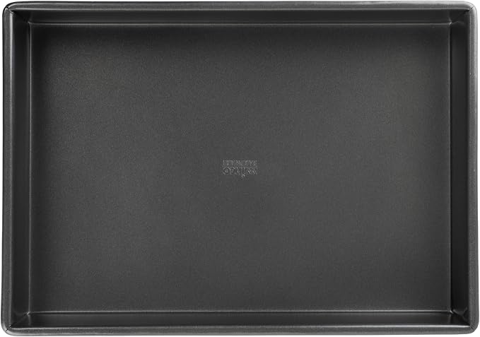 WINCO Rectangular Non-Stick Cake Pan, 13-Inch by 9-Inch, Aluminized Steel - Image 2