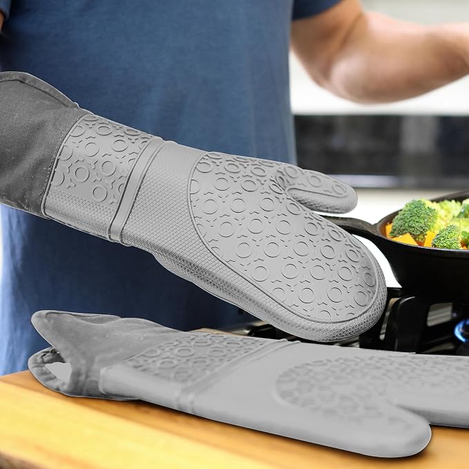 BPA-Free Soft Silicone Oven Mitts - Image 9
