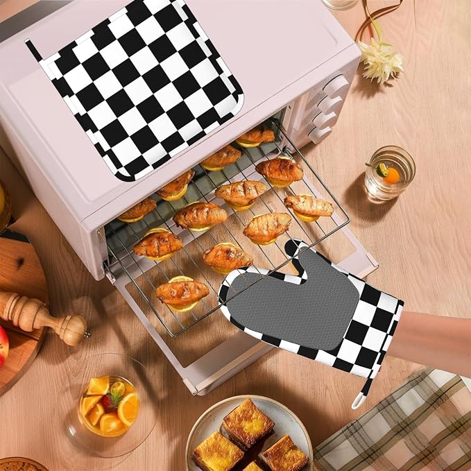 Checkerboard Oven Mitt and Pot Holder - Image 5